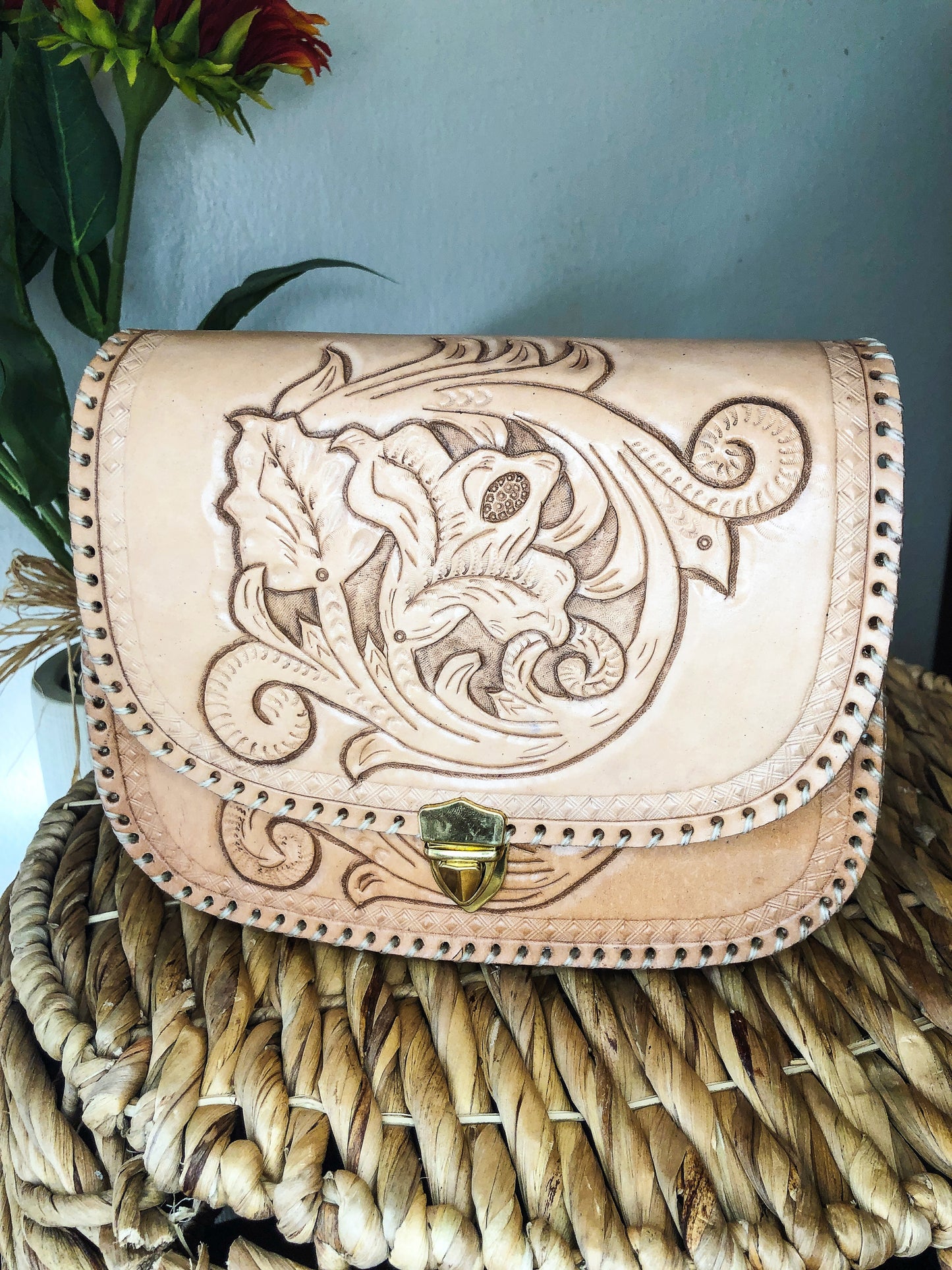 Bolso bandolera/de hombro de cuero genuino color canela natural hecho a mano