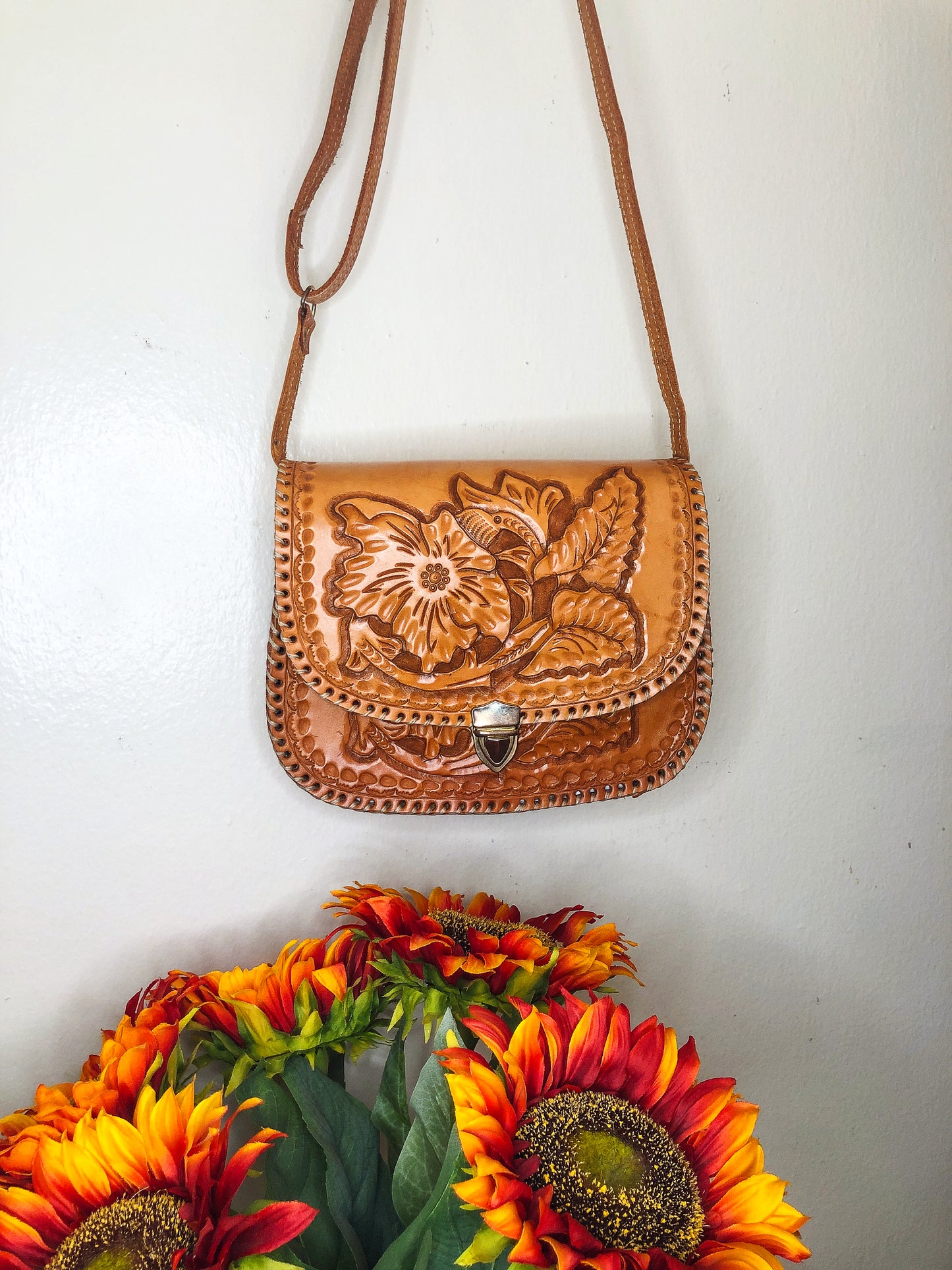 Handmade Light Tan Genuine Leather Crossbody/Shoulder Purse